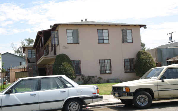 Altadena Apartments in San Diego, CA - Building Photo - Building Photo