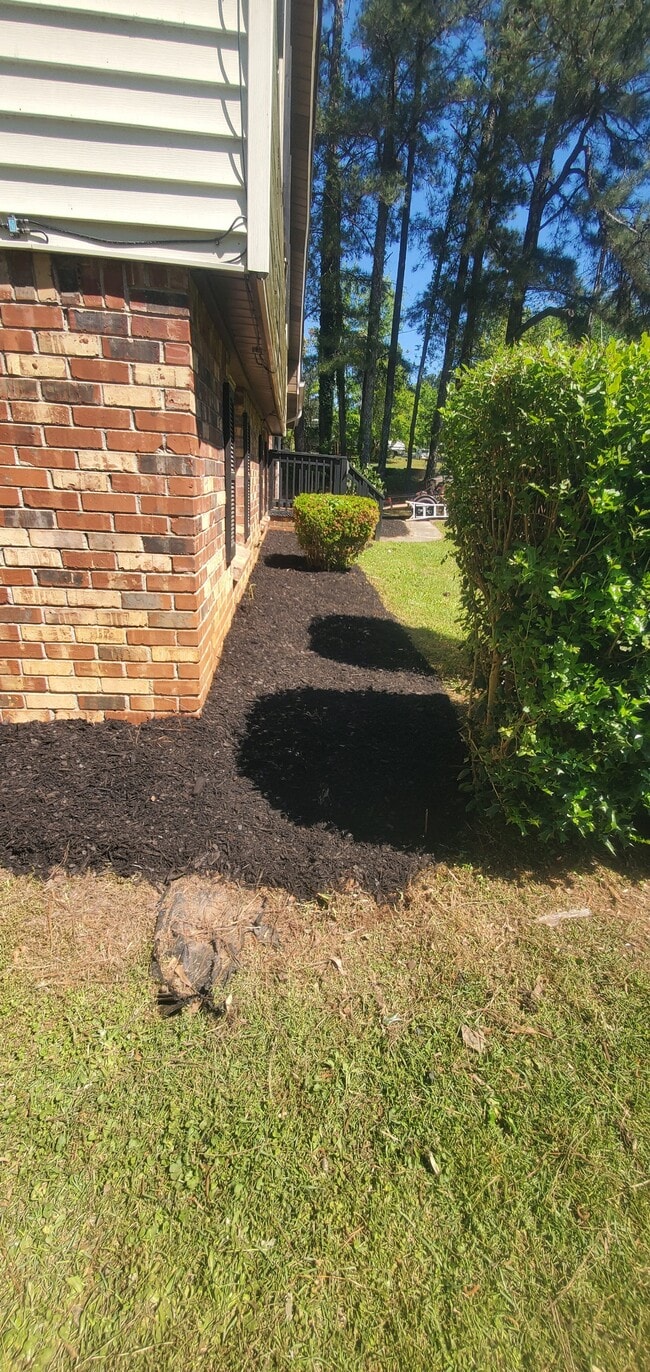 7299 Indian Hill Trail in Riverdale, GA - Building Photo - Building Photo