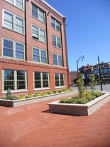 Bridge Square Lofts Apartments