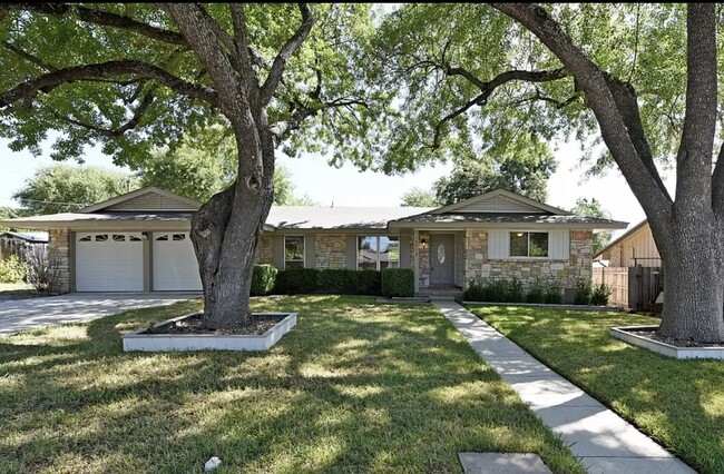 property at 10418 Rockland Dr