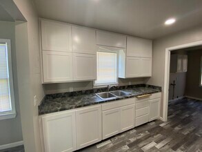 4101 32nd St in Lubbock, TX - Building Photo - Building Photo