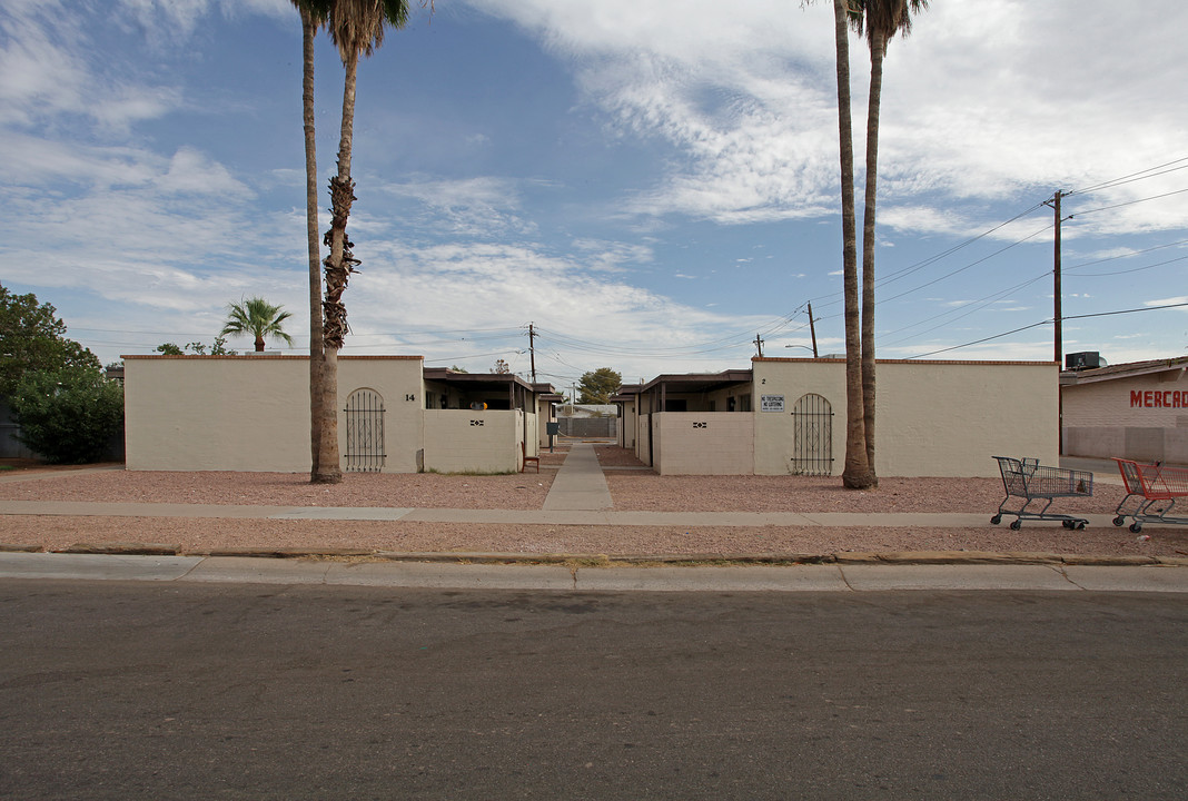 2-14 W Oakland St in Chandler, AZ - Foto de edificio