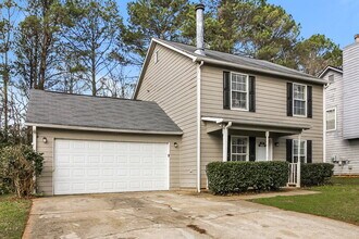 1569 Dillard Rd, Unit 6 in Stone Mountain, GA - Foto de edificio - Building Photo