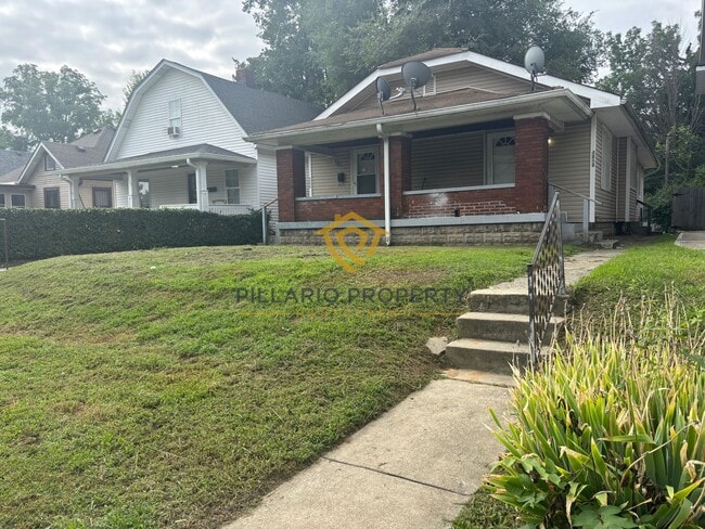 property at 1139 W 35th St