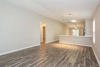 3812 Evan Samuel Dr in Jacksonville, FL - Foto de edificio - Building Photo