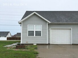 1651 W Kole Dr in Greensburg, IN - Building Photo