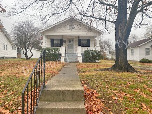 2120 N Johnston Ave in Springfield, MO - Building Photo - Building Photo