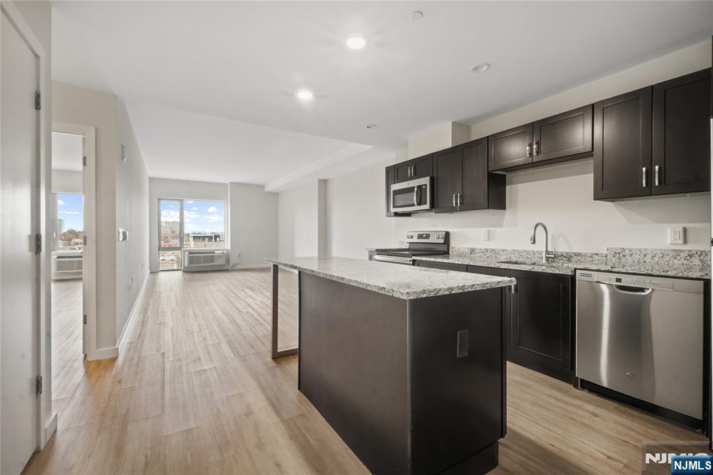 69 Main St in Fort Lee, NJ - Foto de edificio