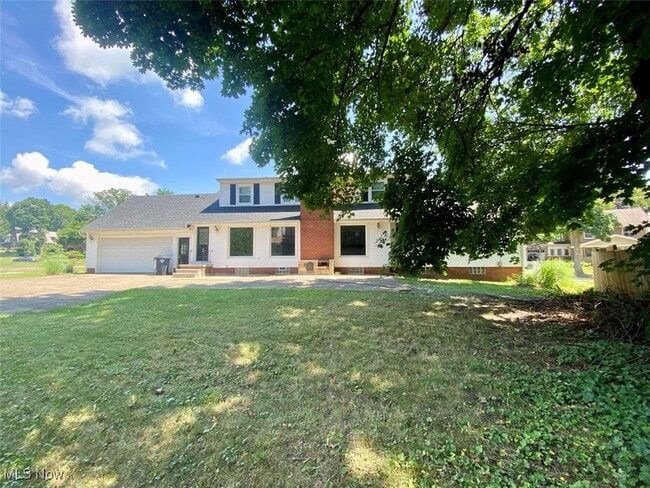 456 Sunset View Dr in Akron, OH - Building Photo - Building Photo