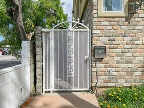 427 W Doran St in Glendale, CA - Building Photo - Building Photo