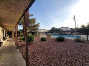 4955 Jeffreys St in Las Vegas, NV - Building Photo - Building Photo