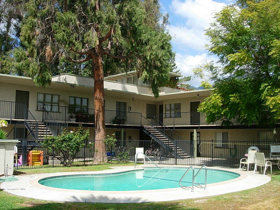 Topa Topa in Ojai, CA - Building Photo