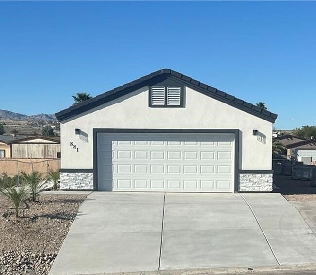 property at 881 Palo Verde Dr
