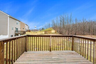 310 Wagon Wheel Ct in Cedar Springs, MI - Building Photo - Building Photo