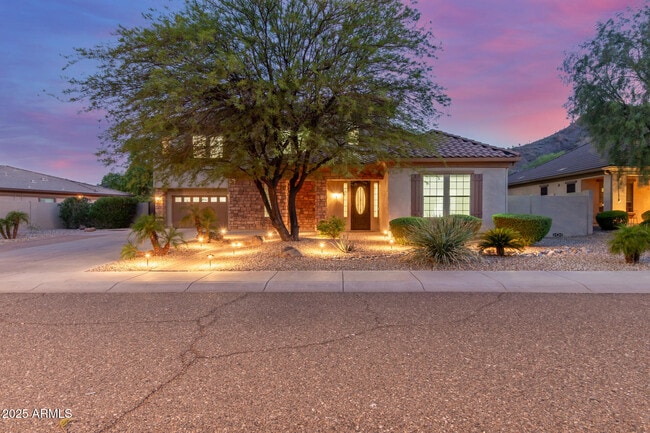 property at 5811 W Bonanza Ln