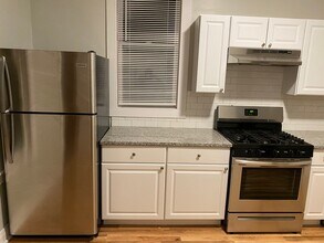 2144 W Moffat St-Unit -2 in Chicago, IL - Building Photo - Building Photo