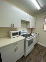 450 SW 2nd Ave in Boca Raton, FL - Building Photo