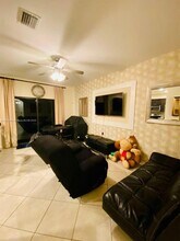 3532 W 88th Terrace in Hialeah, FL - Building Photo - Building Photo