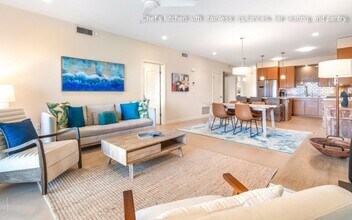 67 Wailea Gateway Pl in Kihei, HI - Foto de edificio - Building Photo