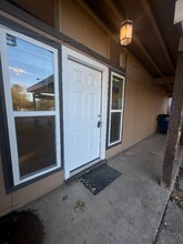 5000 Cottonwood Cir in Austin, TX - Building Photo - Building Photo