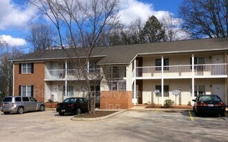 830 Iredell St in Rock Hill, SC - Building Photo
