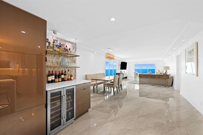 1151 N Fort Lauderdale Beach Blvd in Fort Lauderdale, FL - Building Photo - Building Photo