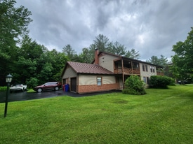 205 Forest Dr, Unit 3 in Montpelier, VT - Building Photo