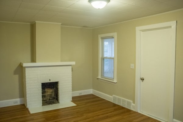 property at 194 E 315th St