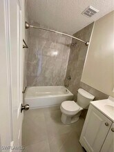 4052 Bayshore Dr in Naples, FL - Building Photo - Building Photo