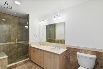80 Chambers St-Unit -10-F in New York, NY - Building Photo - Building Photo
