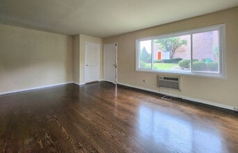818 Concord Ln in Barrington, IL - Building Photo - Building Photo