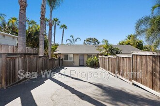889 Bracero Rd in Encinitas, CA - Building Photo - Building Photo