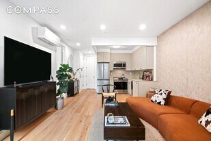 109 Troutman St in Brooklyn, NY - Building Photo