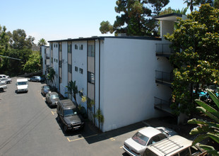 Villa Flores Apartments in Santa Barbara, CA - Building Photo - Building Photo