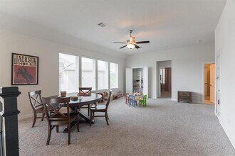 25206 Driftwood Harbor Ln in Tomball, TX - Foto de edificio - Building Photo
