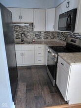 4454 Greenmeadow Cir in Indianapolis, IN - Building Photo - Building Photo