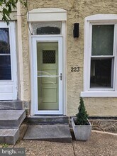 223 Gates St in Philadelphia, PA - Building Photo - Building Photo