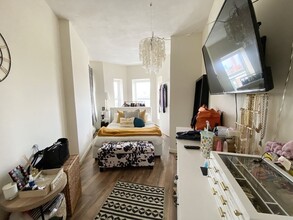 96 Hammond St in Boston, MA - Building Photo - Building Photo