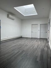 1545 Broadway, Unit 3 in Brooklyn, NY - Building Photo - Building Photo