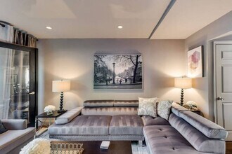 6011 Gaston Ave in Dallas, TX - Building Photo - Building Photo
