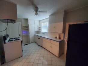 4309 Avenue N, Unit First Floor in Galveston, TX - Building Photo - Building Photo