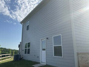 6172 Nathaniel Ln in Fairburn, GA - Building Photo - Building Photo