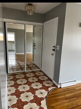 8939 N Wisner St in Niles, IL - Building Photo - Building Photo