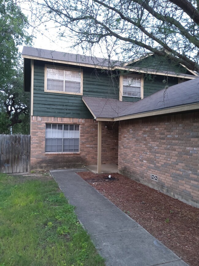5604 Rose Dawn in San Antonio, TX - Building Photo - Building Photo