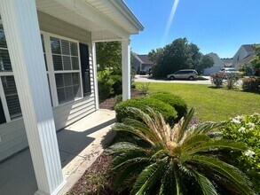 4902 Southgate Pkwy in Myrtle Beach, SC - Foto de edificio - Building Photo