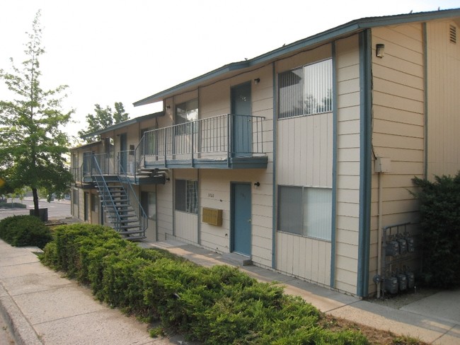 Kings Row Apartments in Reno, NV - Foto de edificio - Building Photo