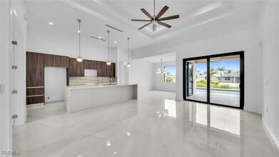 1717 NW 2nd St in Cape Coral, FL - Building Photo - Building Photo