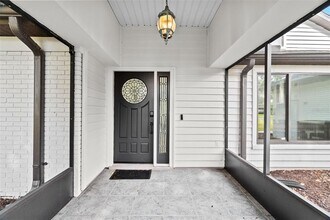 15912 Willowdale Rd in Tampa, FL - Building Photo - Building Photo