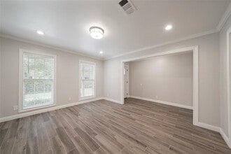 10311 Londonderry Dr in Houston, TX - Building Photo - Building Photo