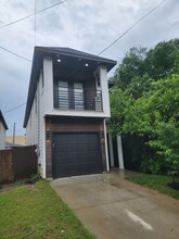 2336 Starks Ave in Dallas, TX - Foto de edificio - Building Photo